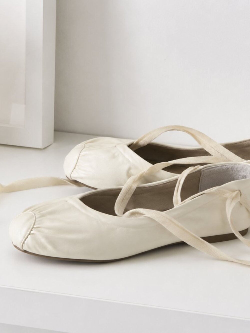 Vera Goulo Italian Leather Ballet Lace Up Flats White Ballerina Shoes Size 38